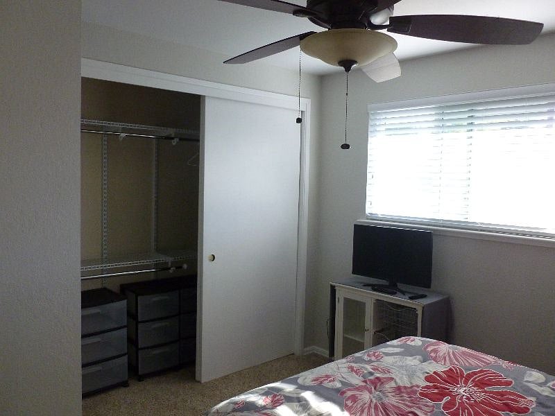 R1 Closet, Smart TV/Comcast Box