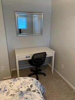R1 Desk and Mirror