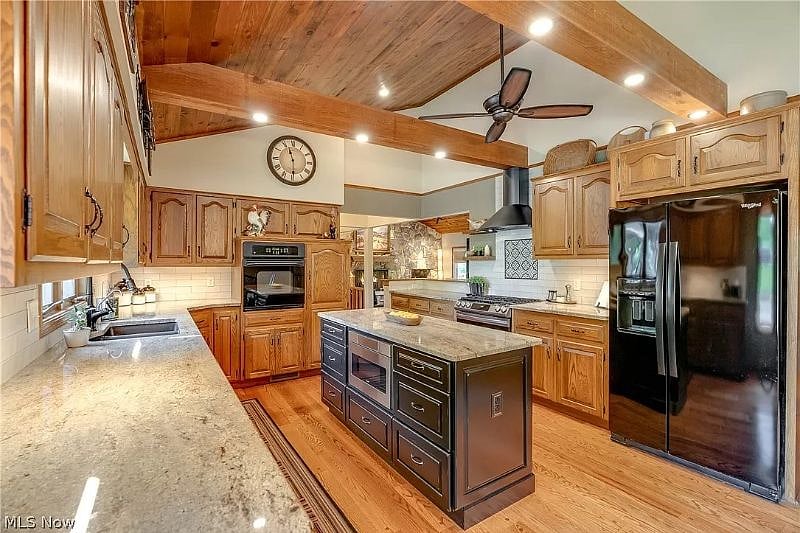 Kitchen Bedroom 3 shares with the owners