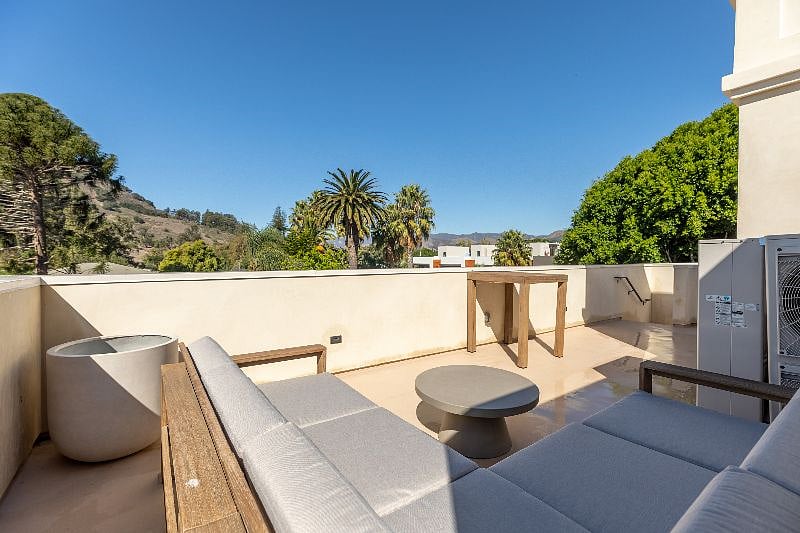 Furnished Finder property 414768_1 photo 11