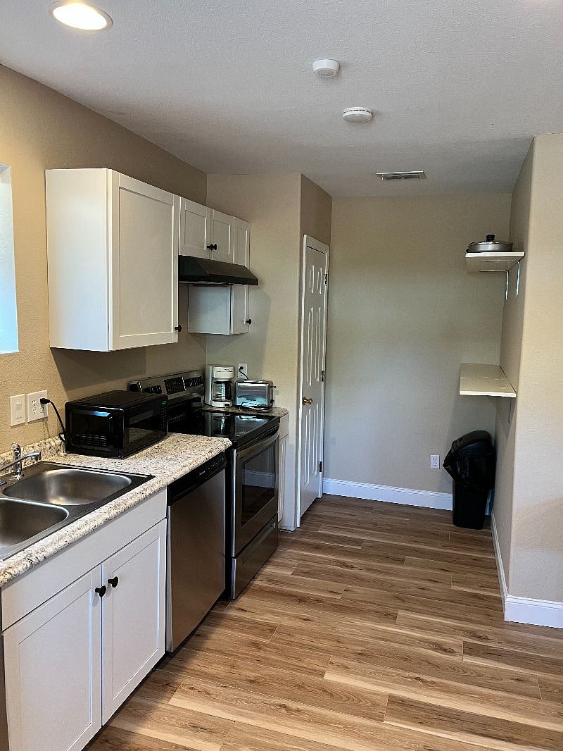 Furnished Finder property 414779_1 photo 3