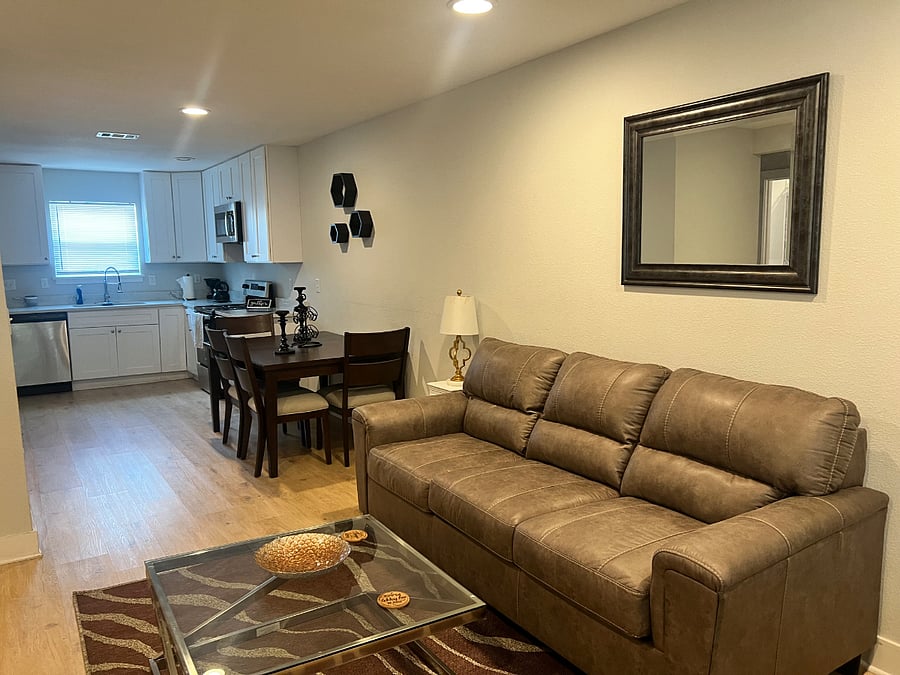 Furnished Finder property 414780_1 photo 2