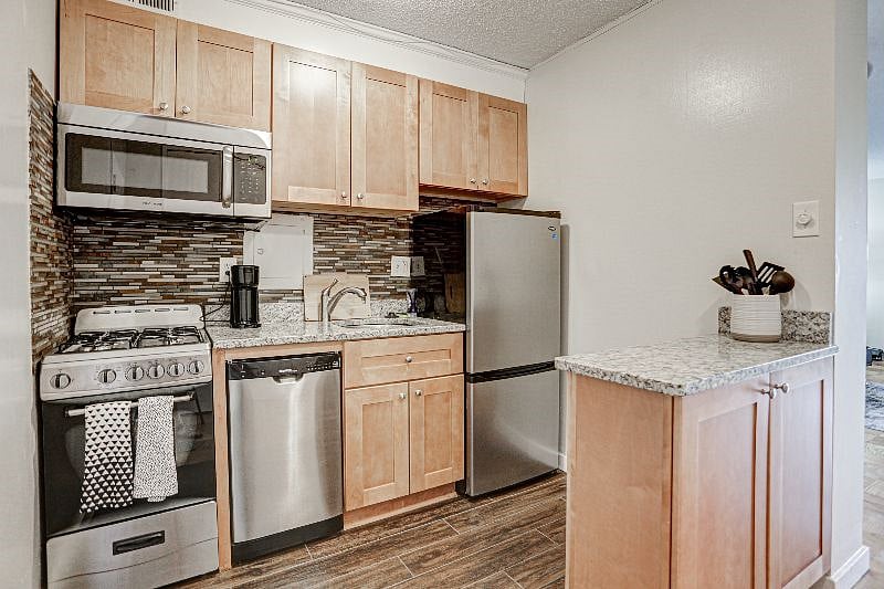 Furnished Finder property 414842_1 photo 13