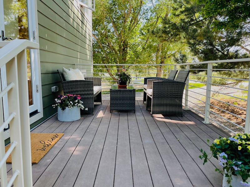 An all-season sitting area to enjoy a morning cup of coffee or late night beverage.