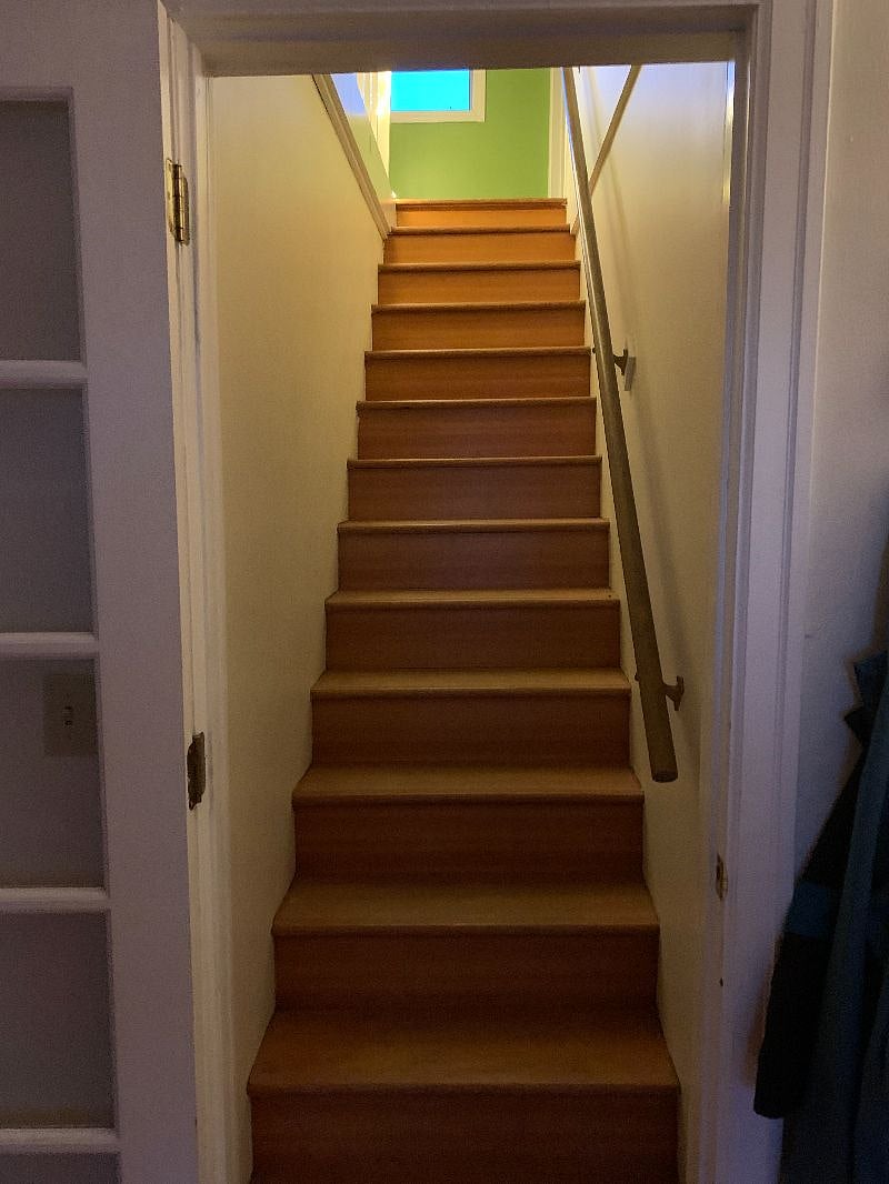 Stairs leading to upstairs