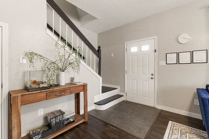 Furnished Finder property 414999_1 photo 12