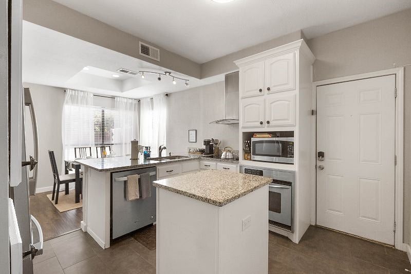 Furnished Finder property 414999_1 photo 7