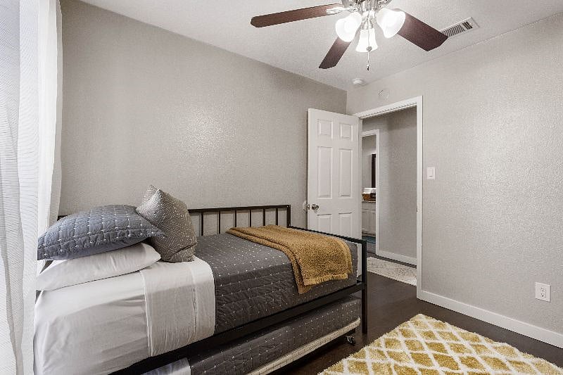Furnished Finder property 414999_1 photo 17