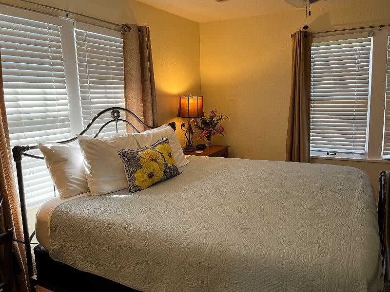 Furnished Finder property 415004_2 photo 24