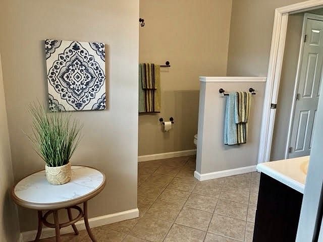 Furnished Finder property 415010_1 photo 14
