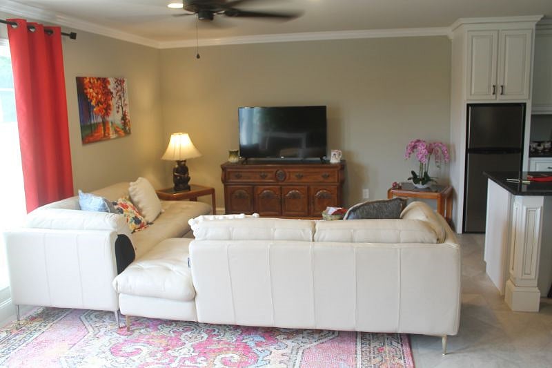 Furnished Finder property 415026_1 photo 2