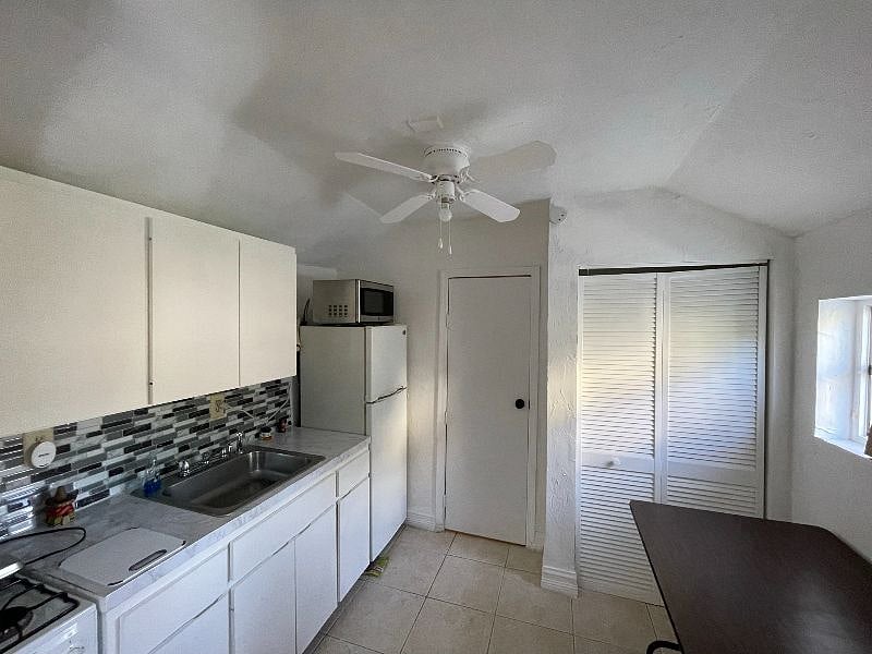Furnished Finder property 415094_2 photo 6