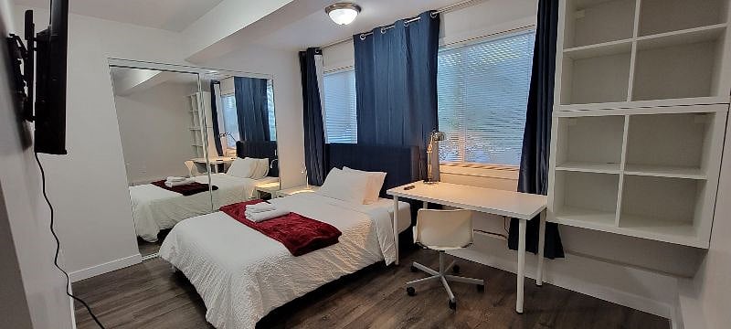 Spacious Bedroom with Shared bathrooms 