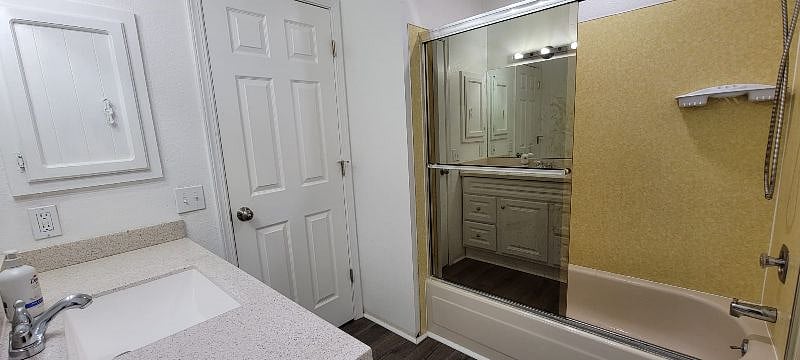Bathtub in upper floor bathroom