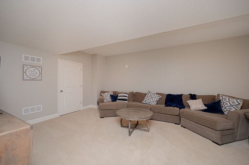 Furnished Finder property 415132_1 photo 5