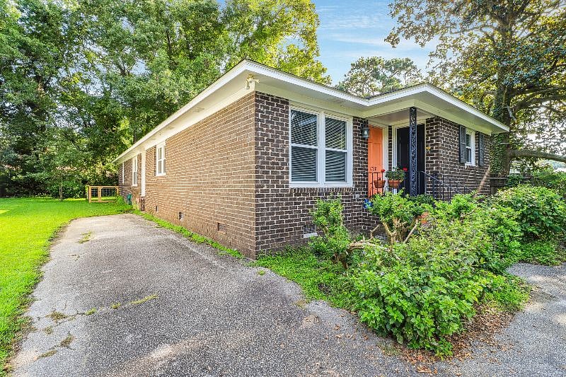 Furnished Finder property 415187_1 photo 18