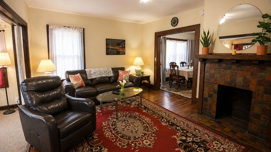 Spacious living room