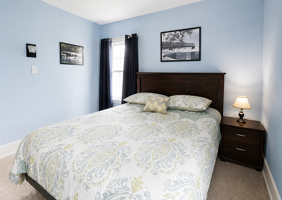 Queen bed in second bedroom