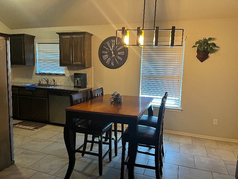 Furnished Finder property 415221_1 photo 4