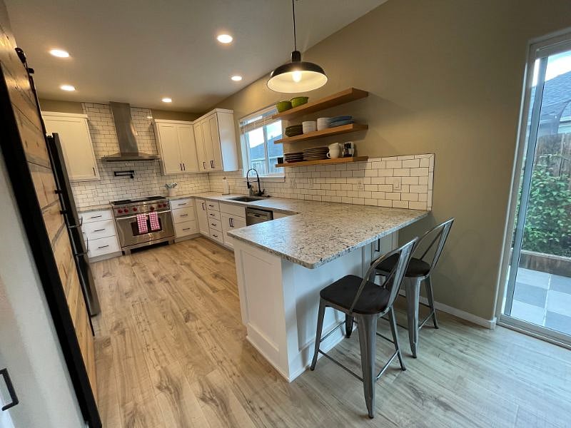 Furnished Finder property 415266_1 photo 6