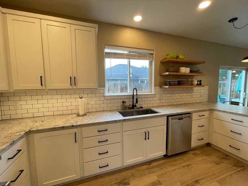 Furnished Finder property 415266_1 photo 7