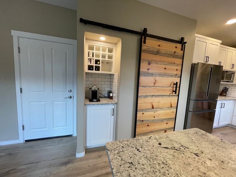 Furnished Finder property 415266_1 photo 10