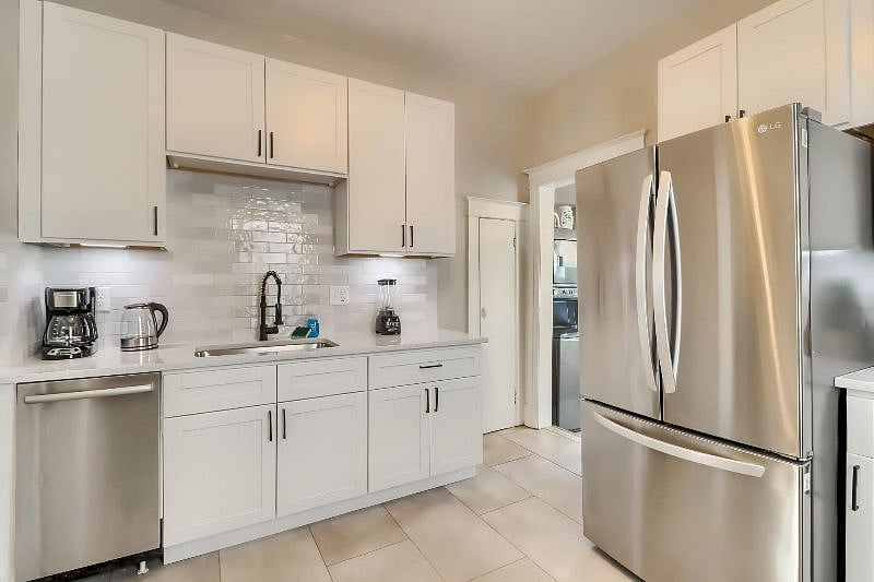 Furnished Finder property 415290_1 photo 11