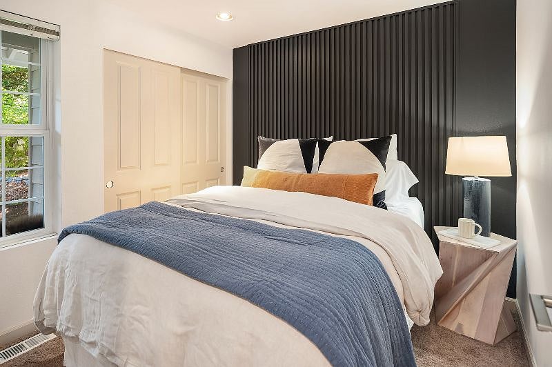 The 2nd bedroom has a queen bed or can be converted to an office (see next photo)....let me know your preference!
