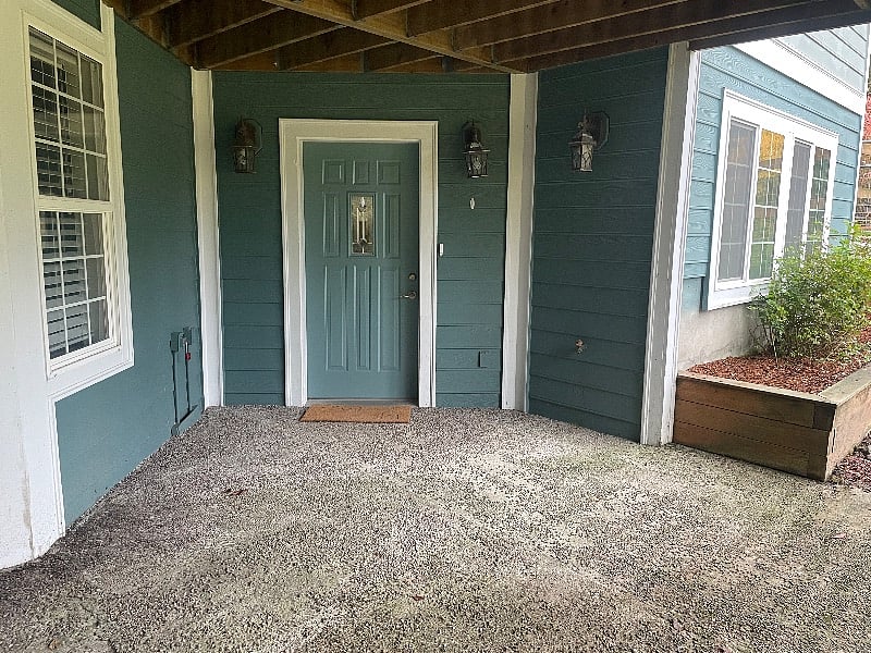 Private entrance to apartment.
