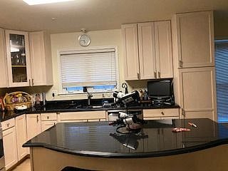 Furnished Finder property 415342_1 photo 2