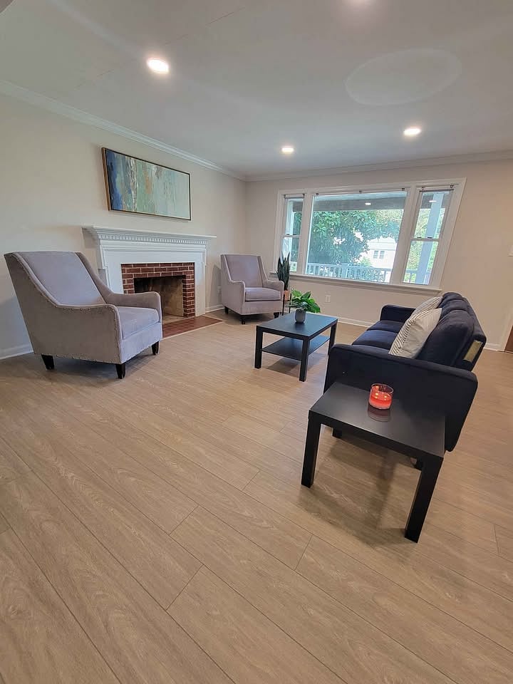 Furnished Finder property 415377_1 photo 3