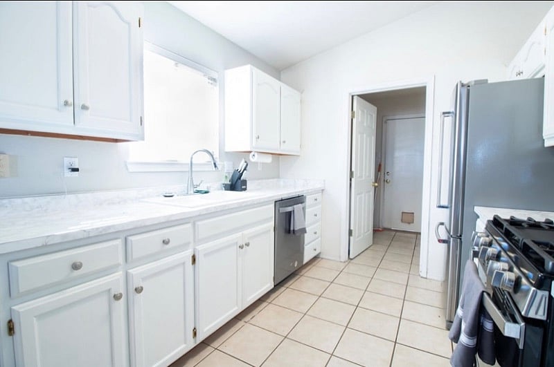 Furnished Finder property 415388_1 photo 3
