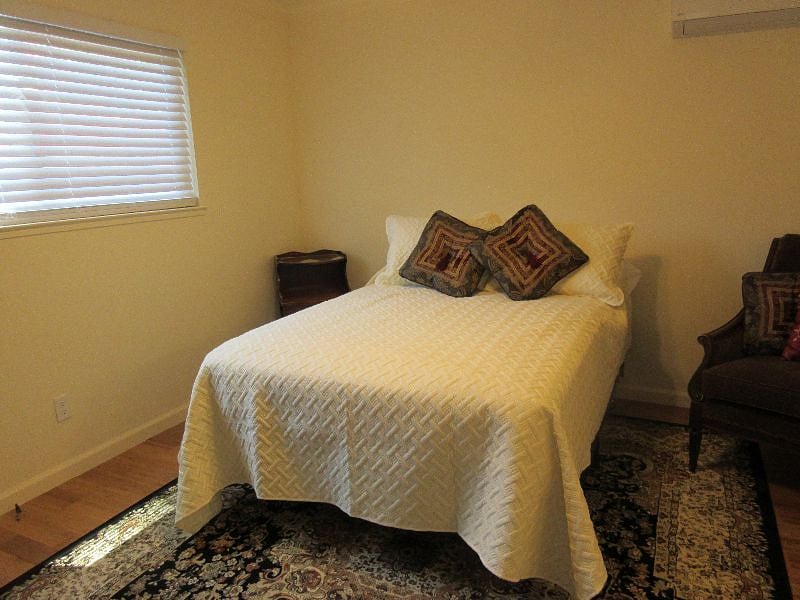 Furnished Finder property 415428_1 photo 12