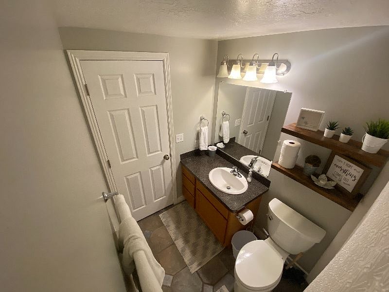 Furnished Finder property 415447_1 photo 24