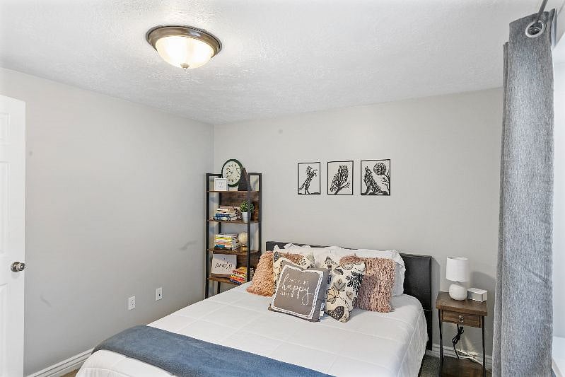 Furnished Finder property 415447_1 photo 17