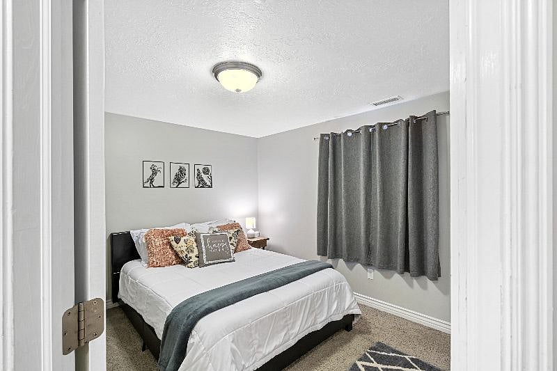 Furnished Finder property 415447_1 photo 16