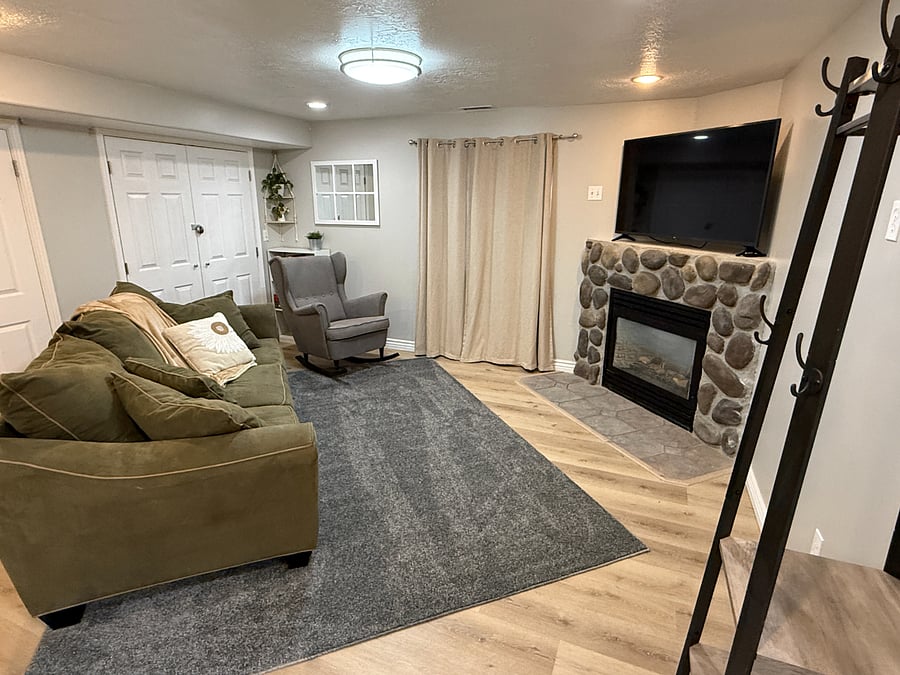 Furnished Finder property 415447_1 photo 6