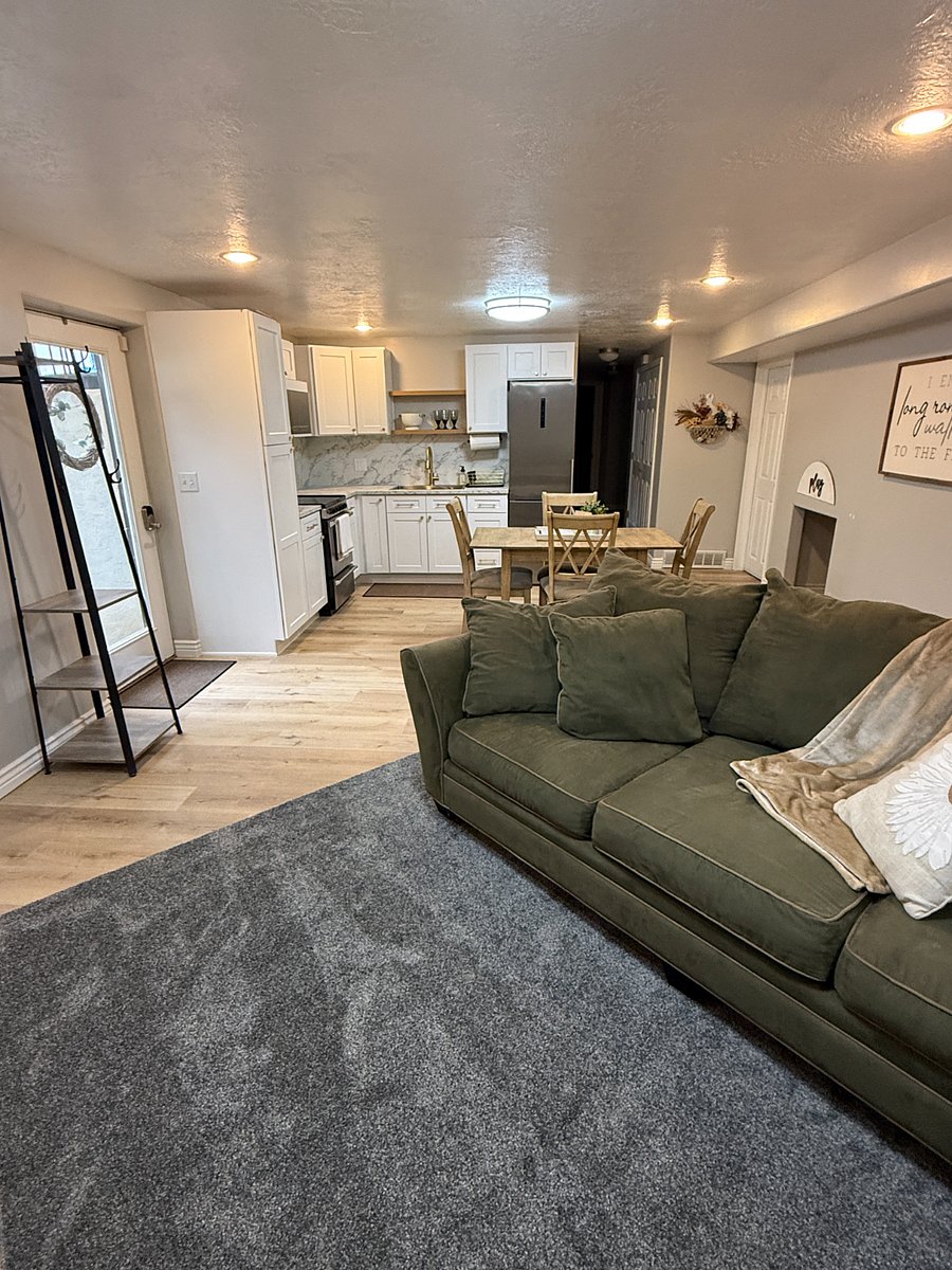 Furnished Finder property 415447_1 photo 12