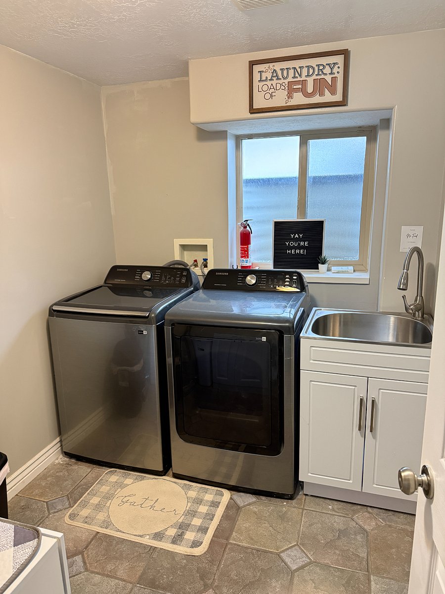 Furnished Finder property 415447_1 photo 20
