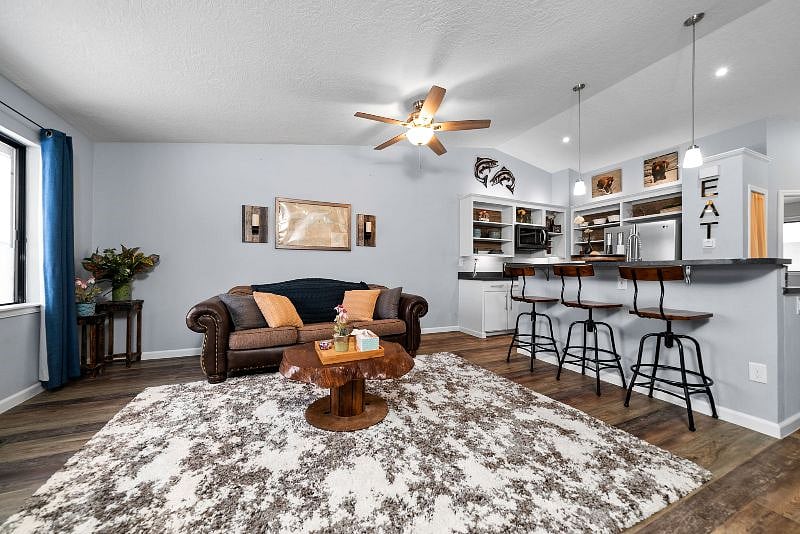 Furnished Finder property 415475_1 photo 9