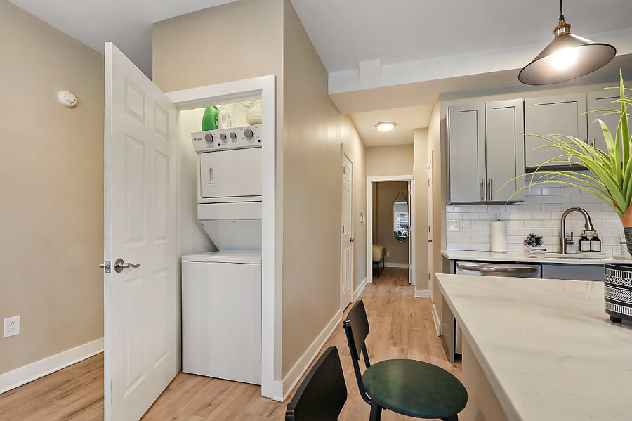 Furnished Finder property 415484_1 photo 8