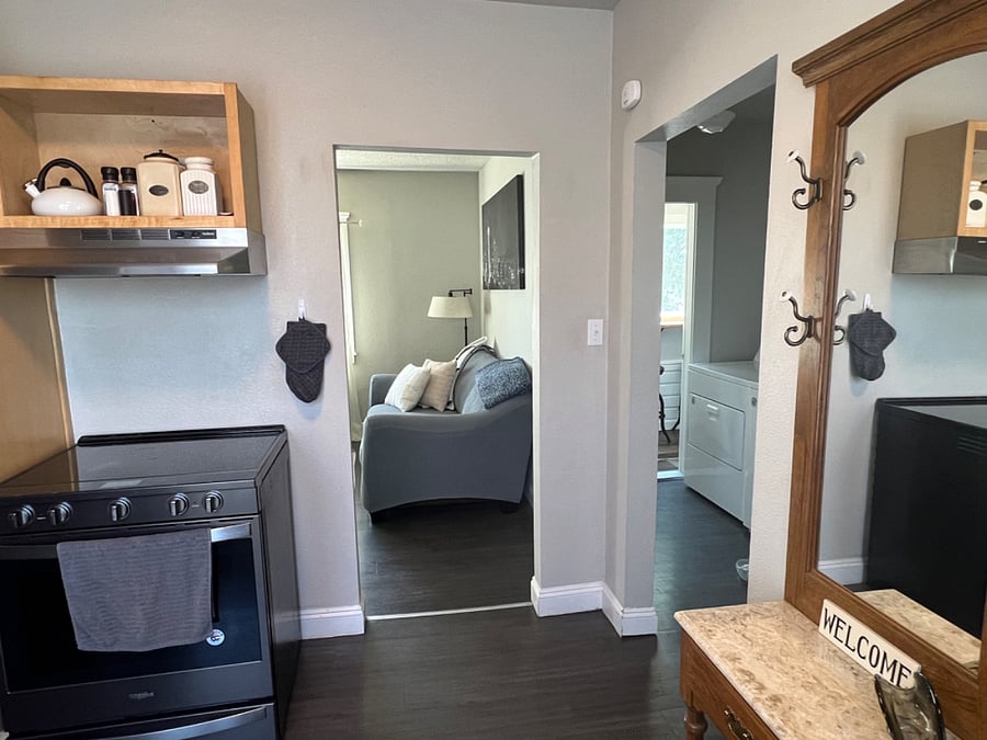 Furnished Finder property 415492_1 photo 12