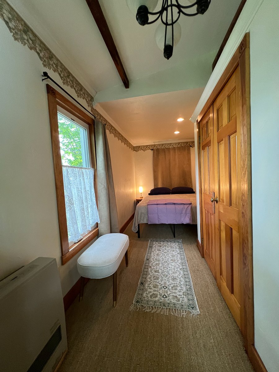 Furnished Finder property 415500_2 photo 9