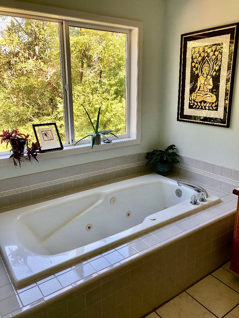 Relax and unwind in this little oasis!