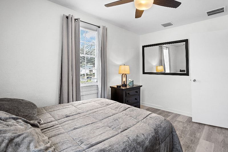 Furnished Finder property 415650_1 photo 8