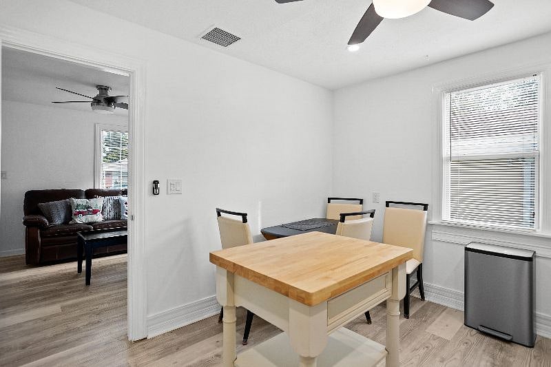 Furnished Finder property 415650_1 photo 10