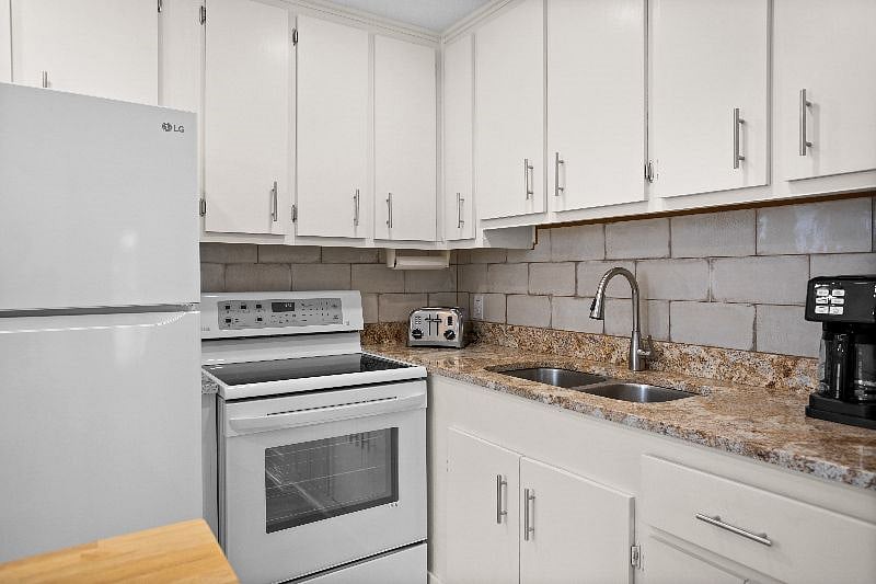 Furnished Finder property 415650_1 photo 12