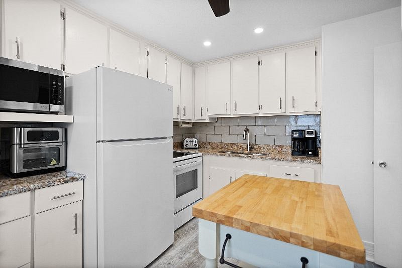 Furnished Finder property 415650_1 photo 13