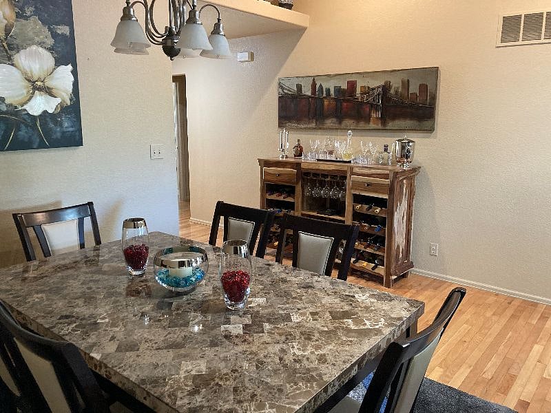 Furnished Finder property 415690_1 photo 4