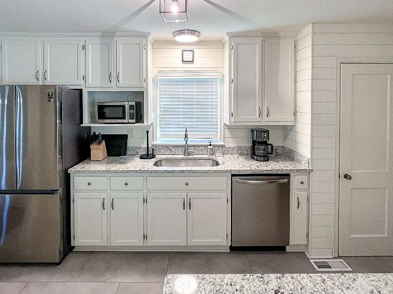 Furnished Finder property 415691_1 photo 9